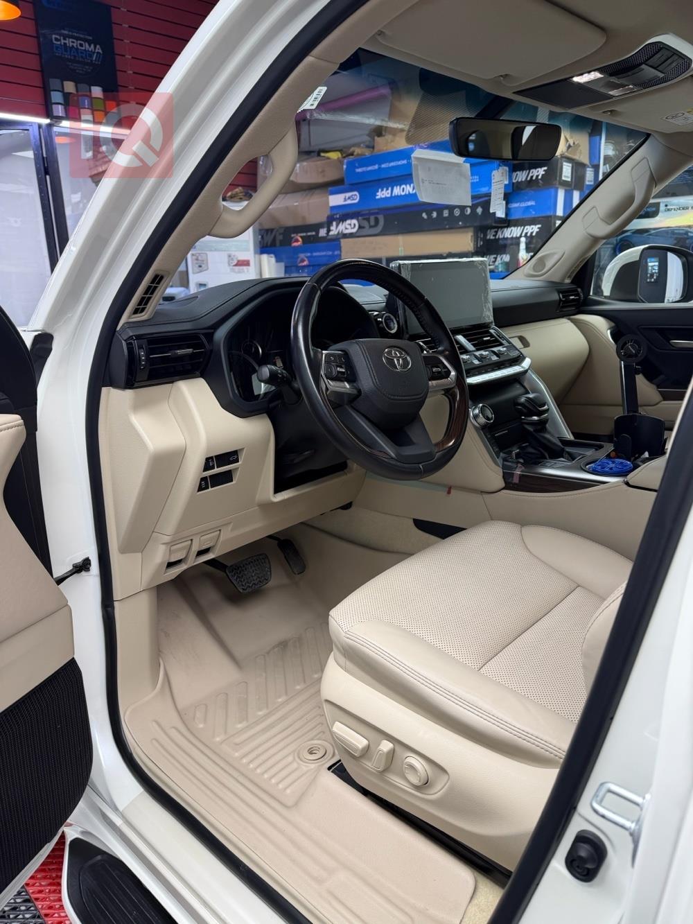 تويوتا لاندكروزر